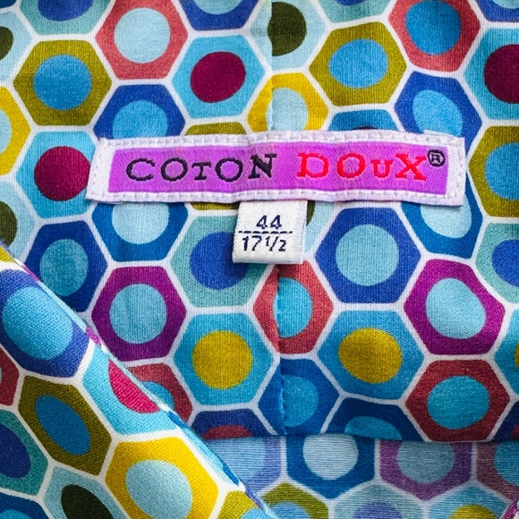 Paris Shirt NWOT Gorgeous Geometric Pattern - Picture 2 of 8